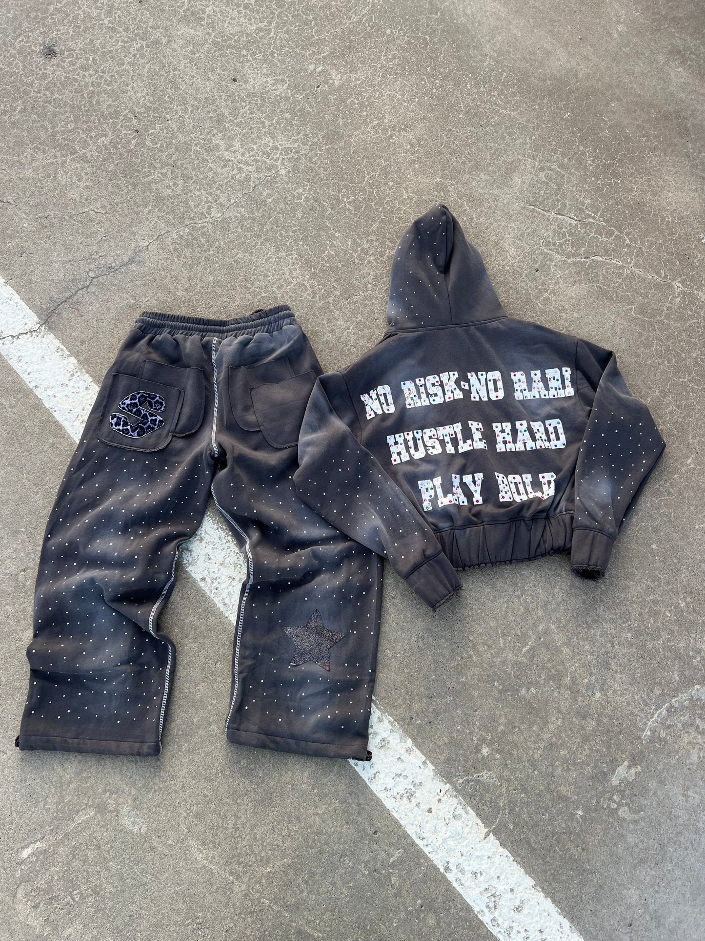 Unisex Graphic Sweatsuit